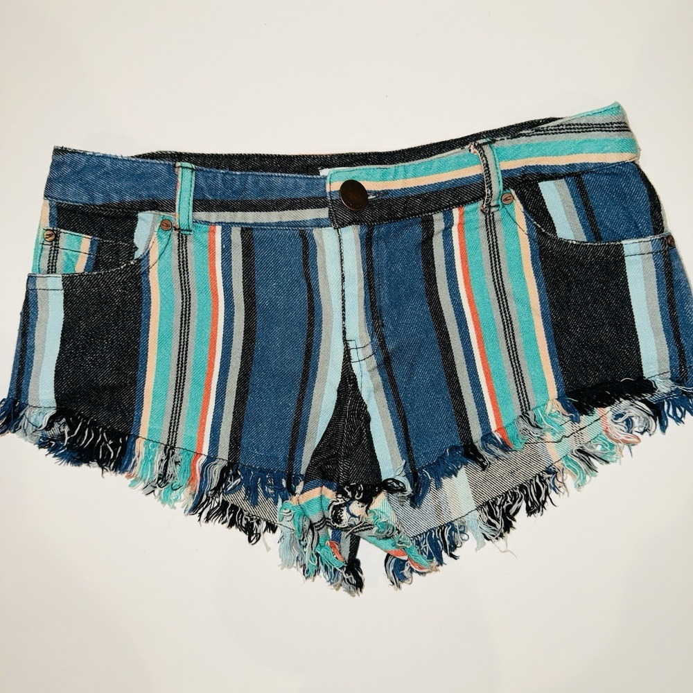 O'Neill Women's Striped Denim Cutoff Shorts Size 3 Frayed Hem Y2K Surf Boho